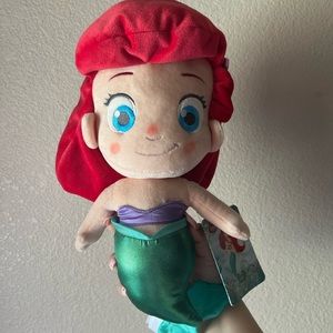 ⚠️SOLD⚠️ The little mermaid ariel Plush